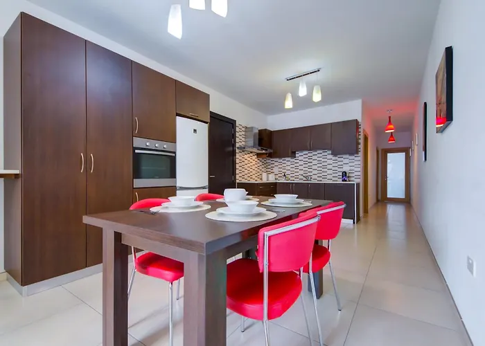 Prime Location, Modern In St Julian's, Paceville, 8 By Vaganza Apartamento San Julián