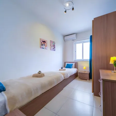 شقة 2 Bedroom With Balcony In St Julians, Paceville, 8 By Vaganza سانت جوليان