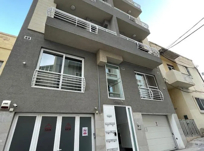 Prime Location, Modern In St Julian's, Paceville, 8 By Vaganza Appartement *