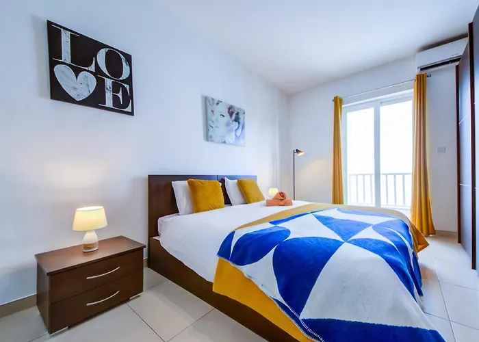 Prime Location, Modern In St Julian's, Paceville, 8 By Vaganza Appartement